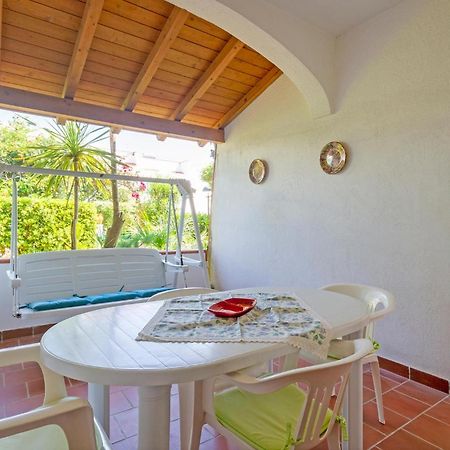 Awesome Home In Manduria With Kitchen エクステリア 写真