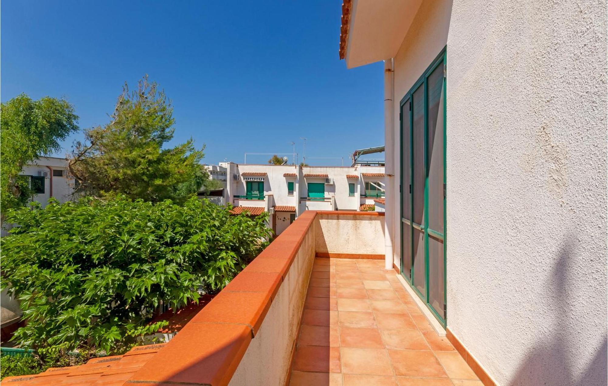 Awesome Home In Manduria With Kitchen エクステリア 写真